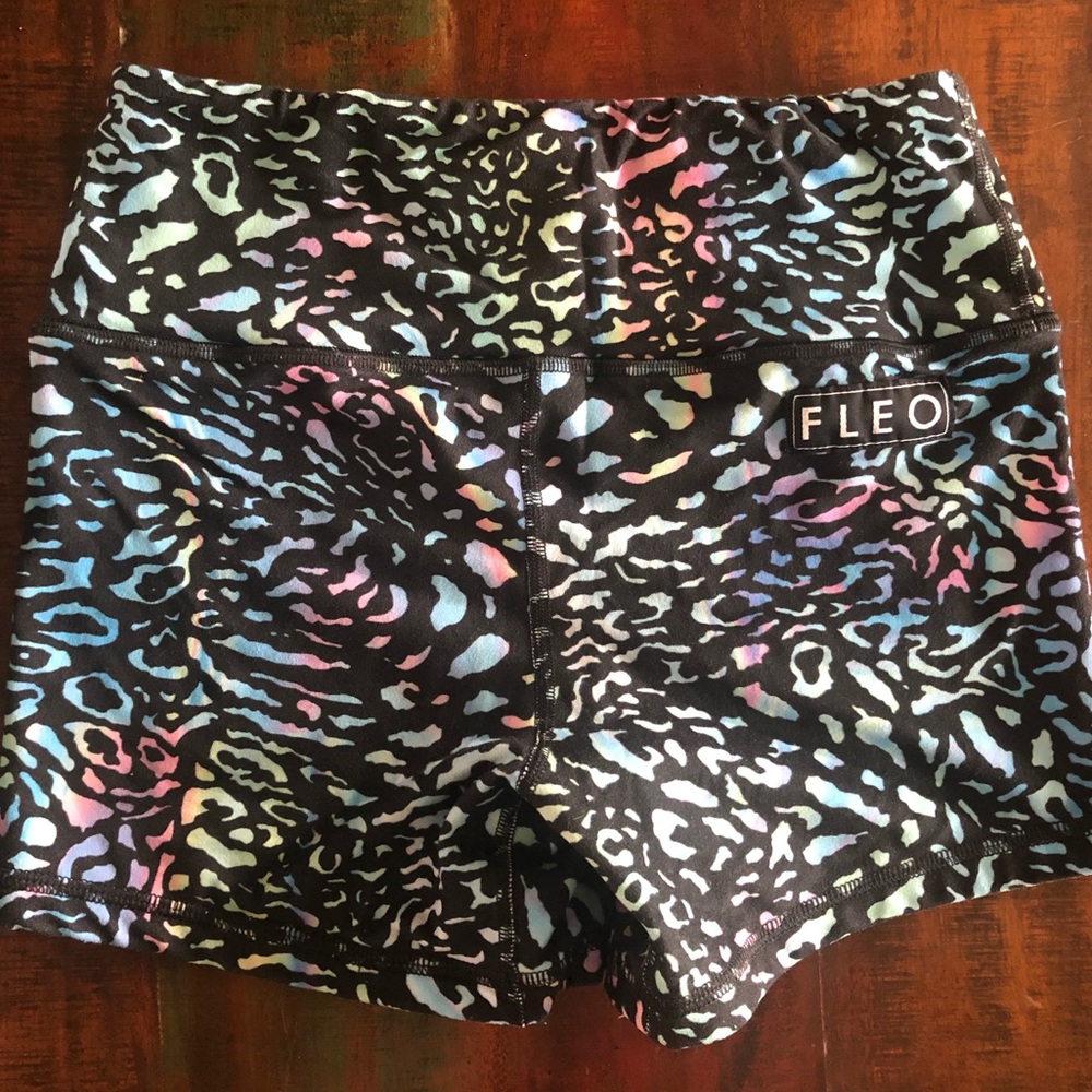 FLEO shorts, small, Iridescent Animal PHR